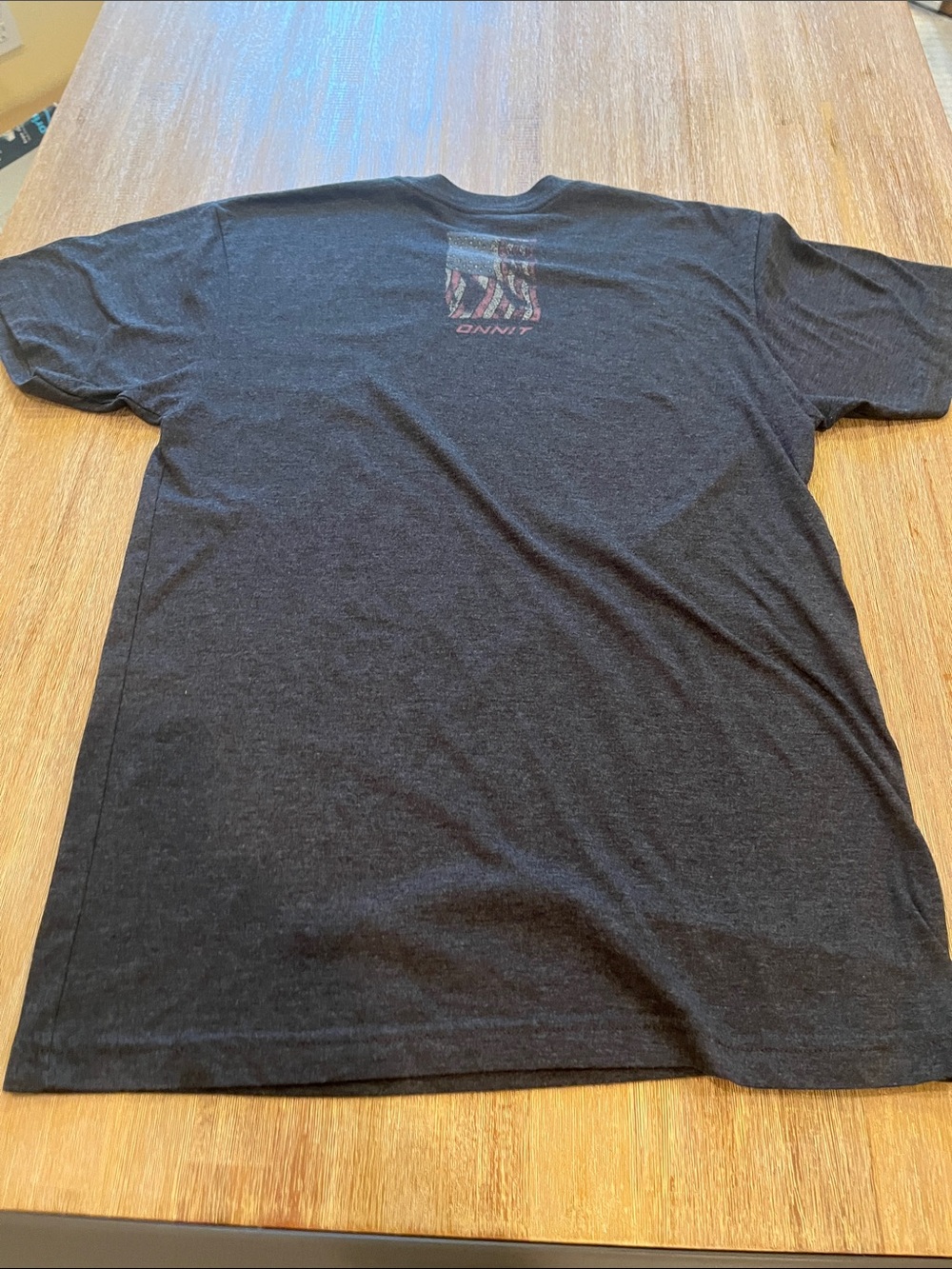 Onnit T-shirt - Picture 4 of 5
